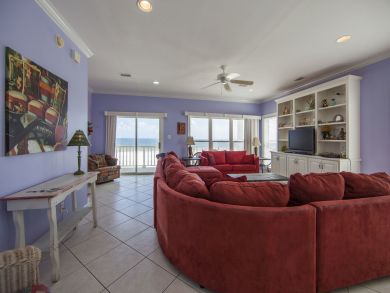 Beachfront  Duplex with Pool Accommodates 25 Guests